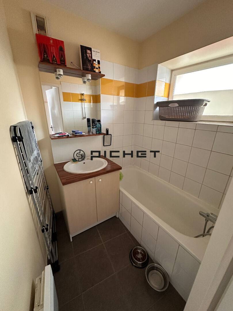 Image #16077 - 3