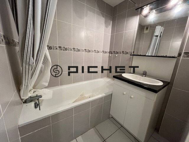 Image #10129 - 3