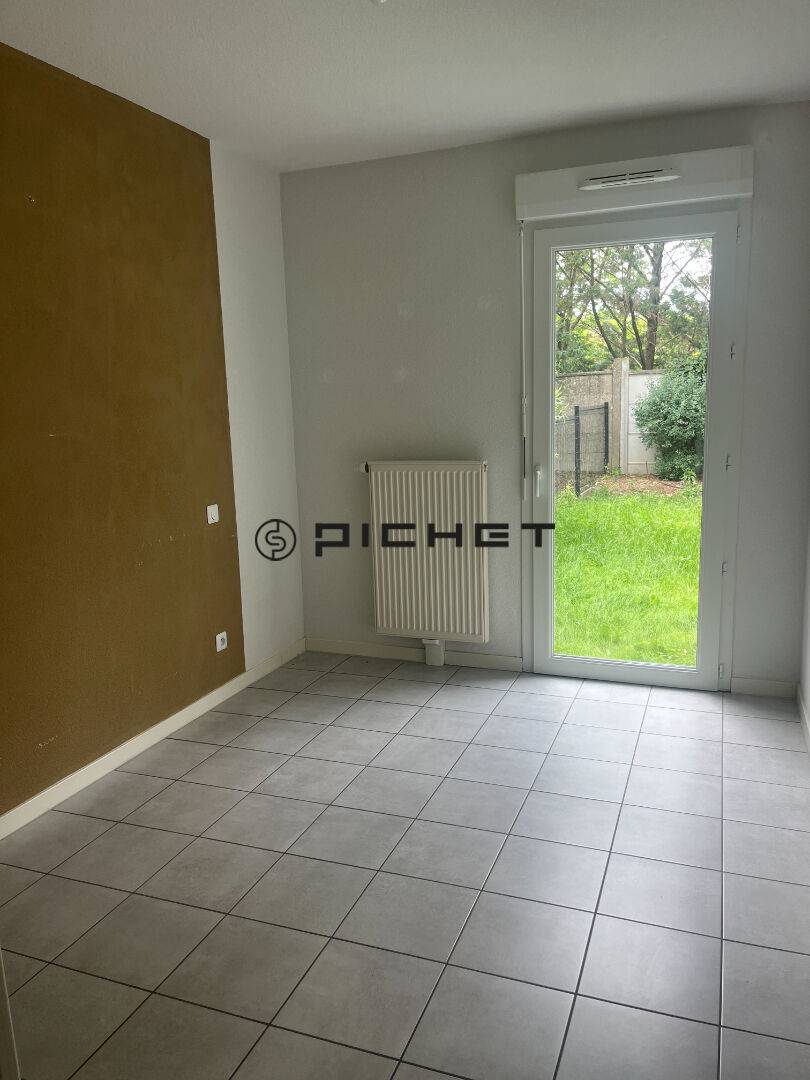 Image #16400 - 4