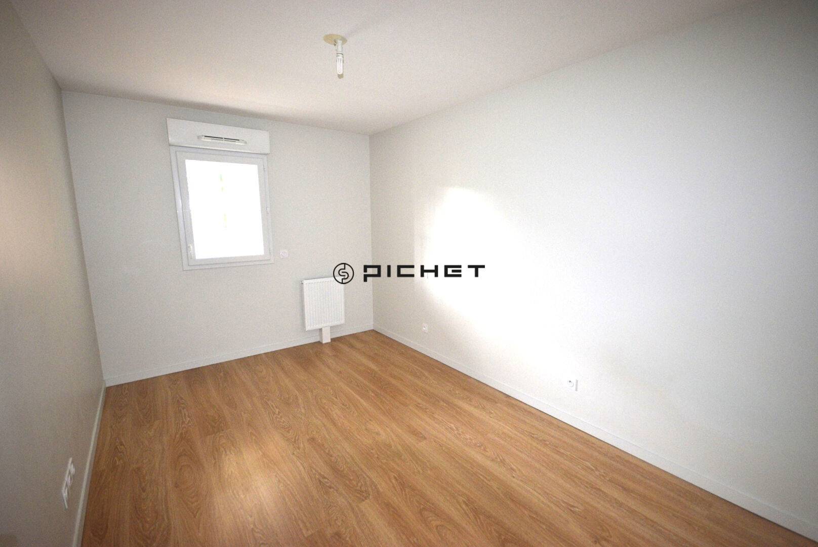 Image #15042 - 3
