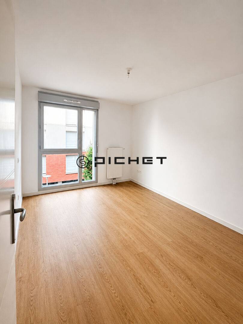 Image #12143 - 2