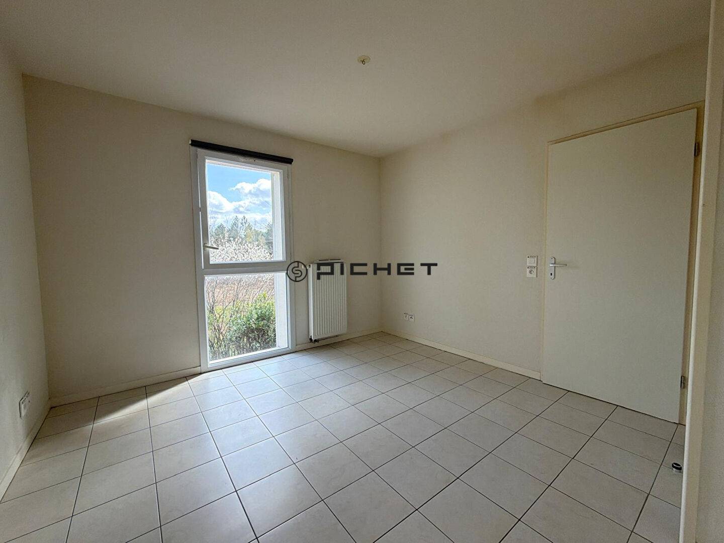 Image #12135 - 4