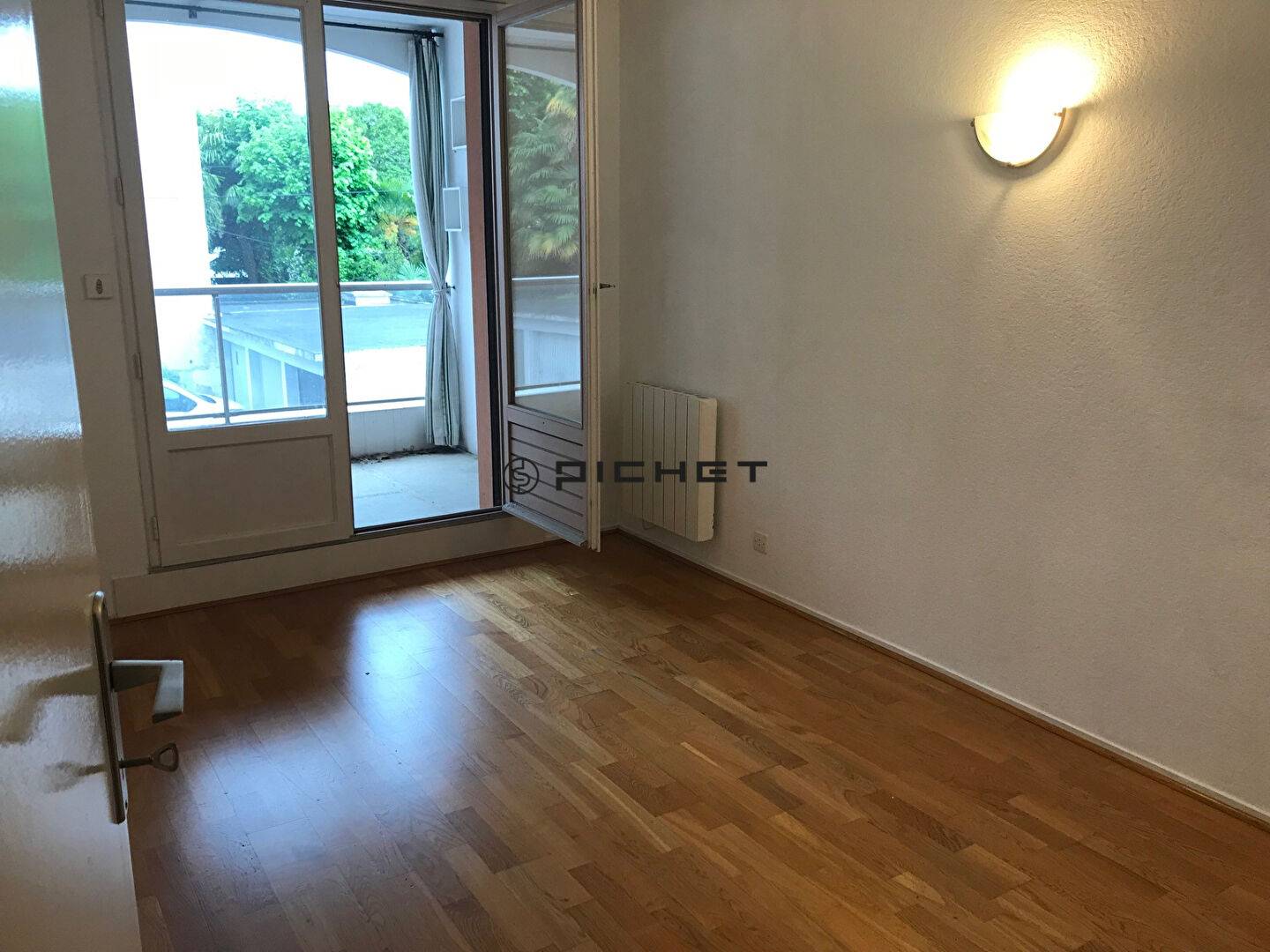 Image #16306 - 3
