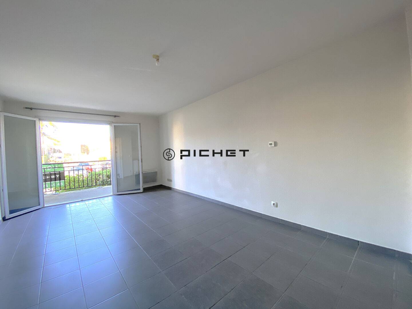 Image #16991 - 3