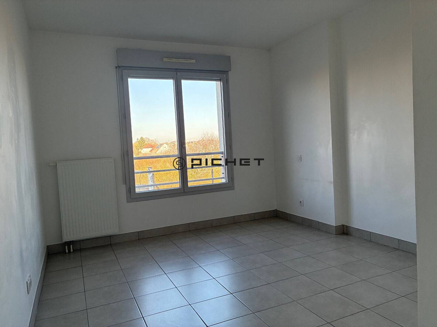 Image #12302 - 4