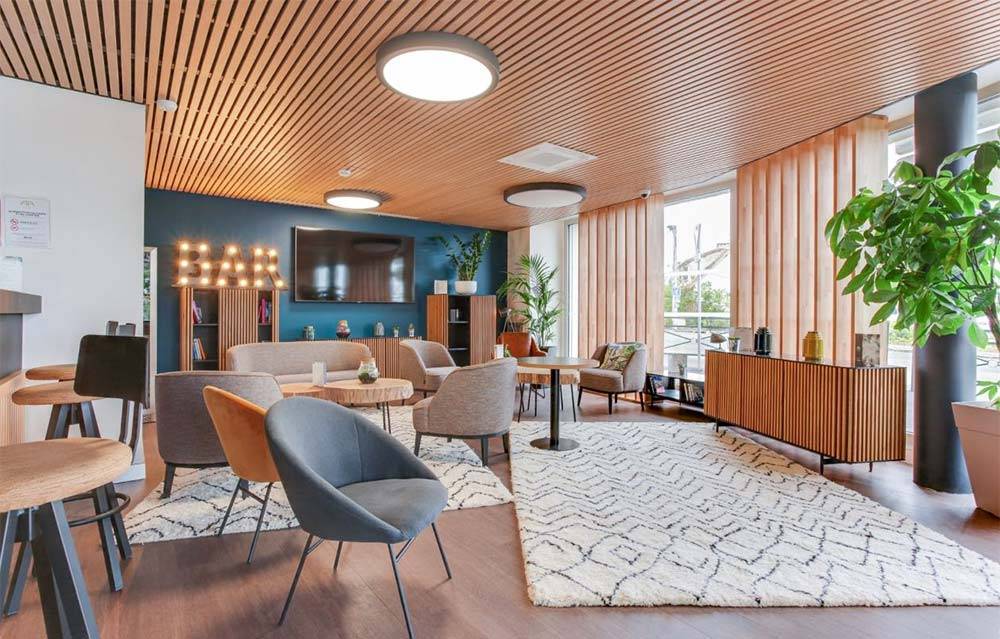 all-suites-palaiseau-lobby