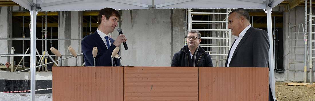 premiere pierre villa chatel