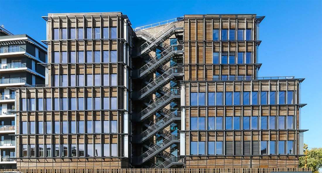 perspective-bordeaux